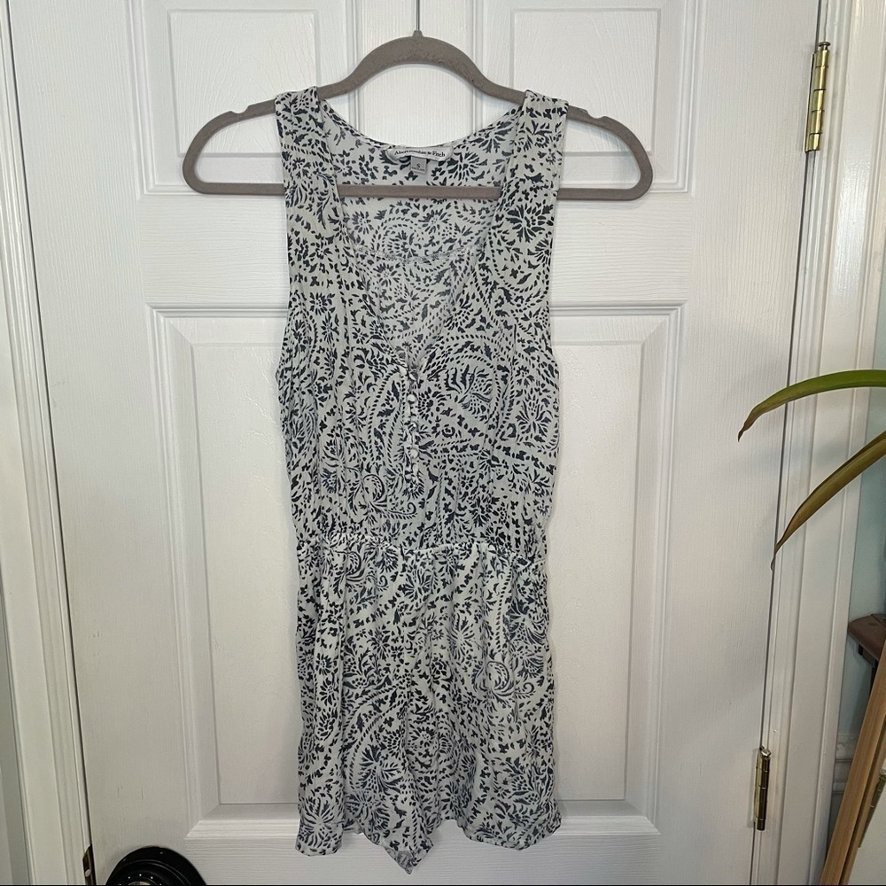 ABERCROMBIE White & Blue Printed Shorts Romper S